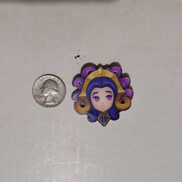 Magic The Gathering Liliana Enamel Pin Official MTG Collectible Lapel Badge - Picture 2 of 5